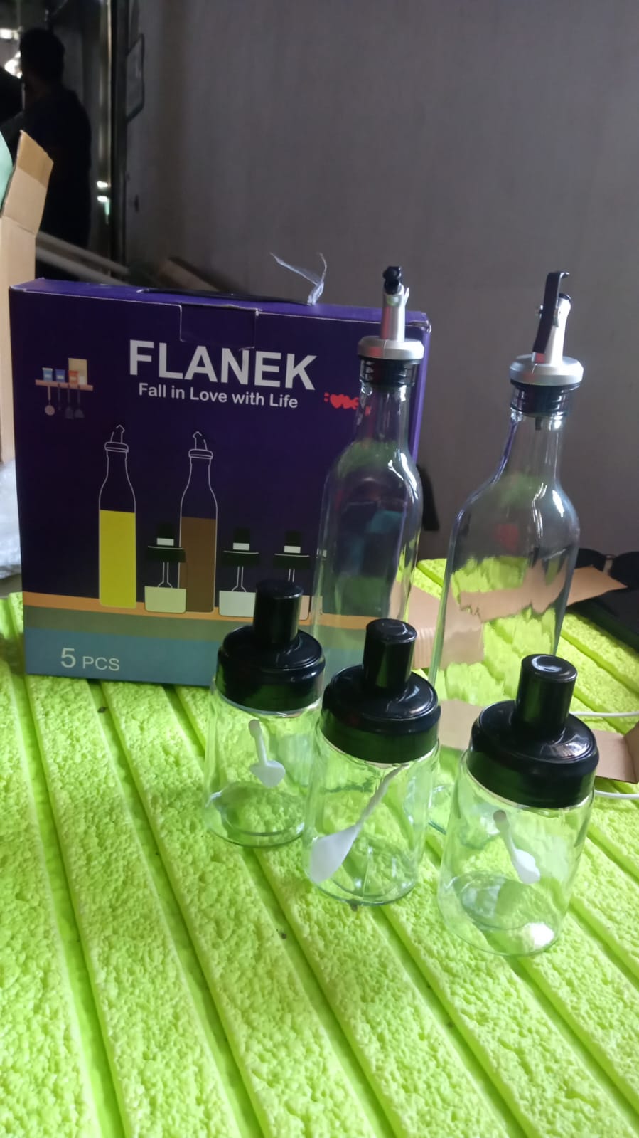 ALVENZA Glass Oil Dispenser & Spice Jar Set – Leakproof Storage | DeoDap