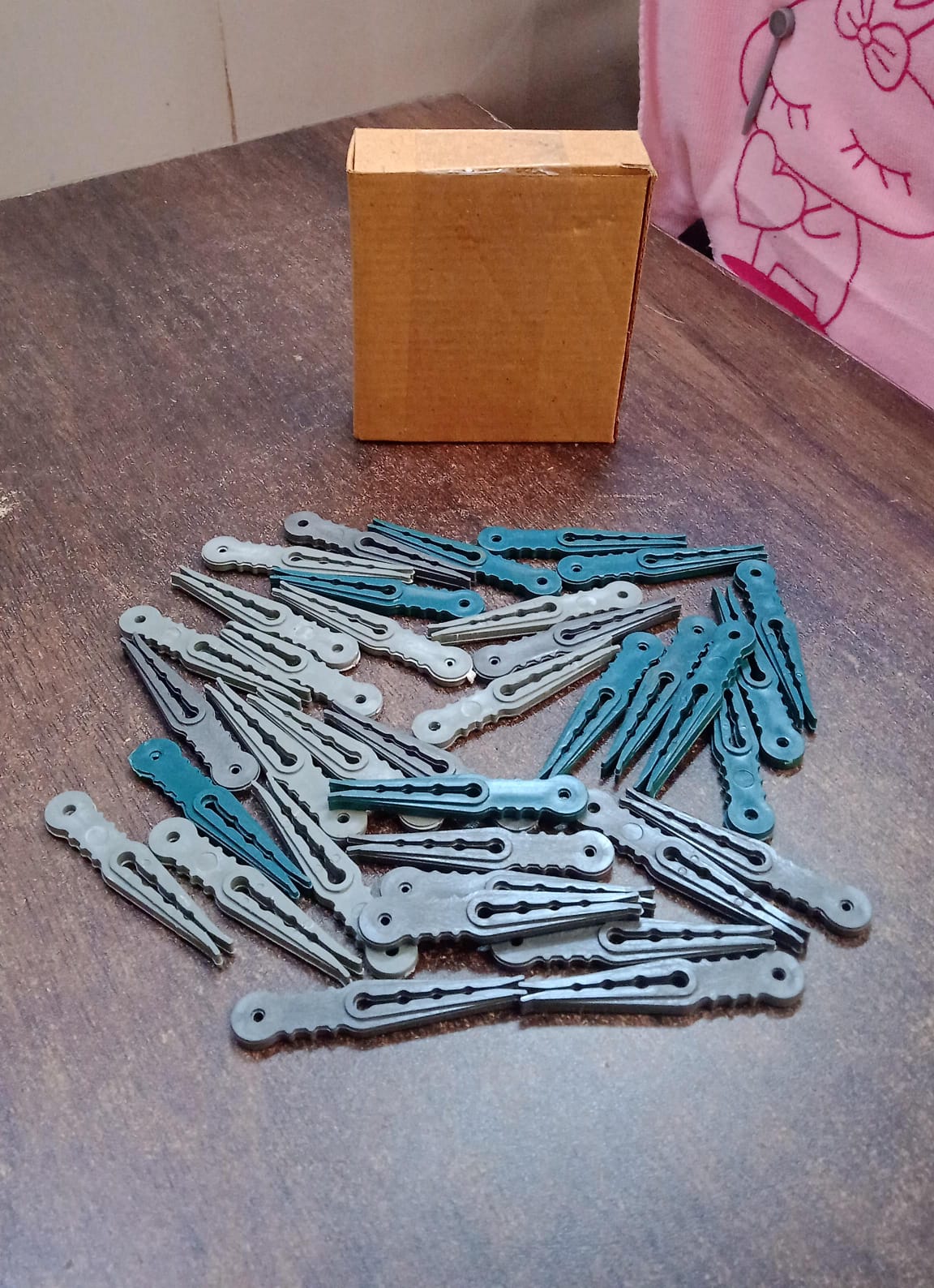 Plastic Cloth Pegs (36 Pcs) Multipurpose & Strong | BathNova - Detail View 7