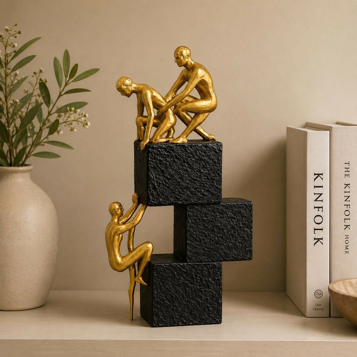 ALVENZA Abstract Human Sculpture – Modern Teamwork Showpiece for Decor