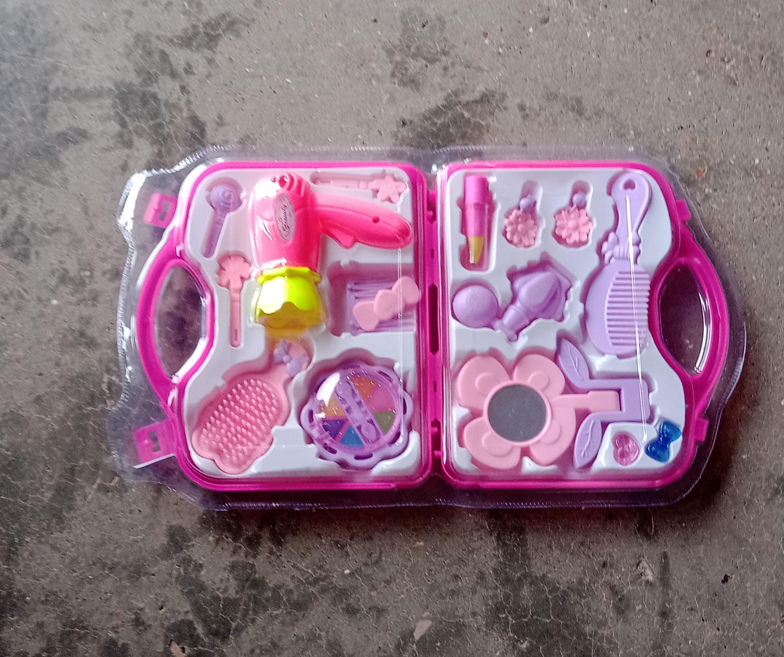 ALVENZA Kids Makeup Set – Foldable Suitcase Pretend Play | Aditi Toys
