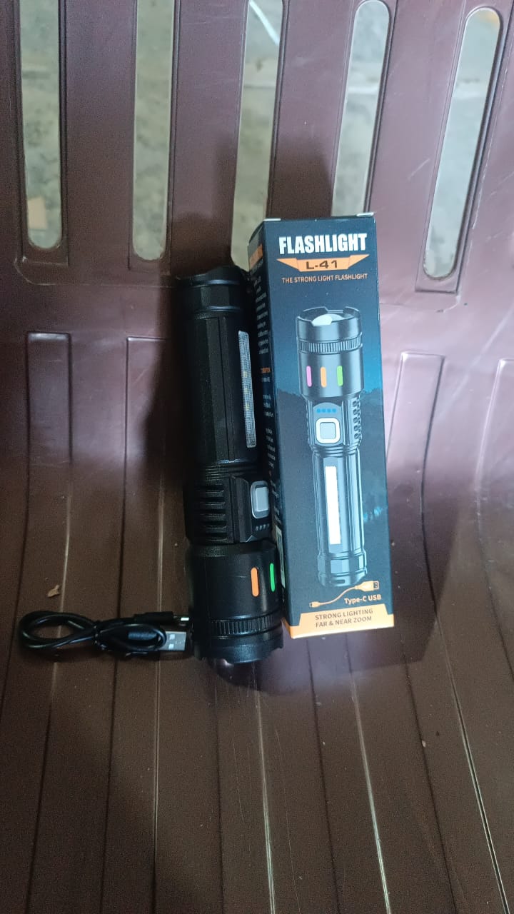ALVENZA LED Flashlight USB Rechargeable – Zoom & 5 Lighting Modes