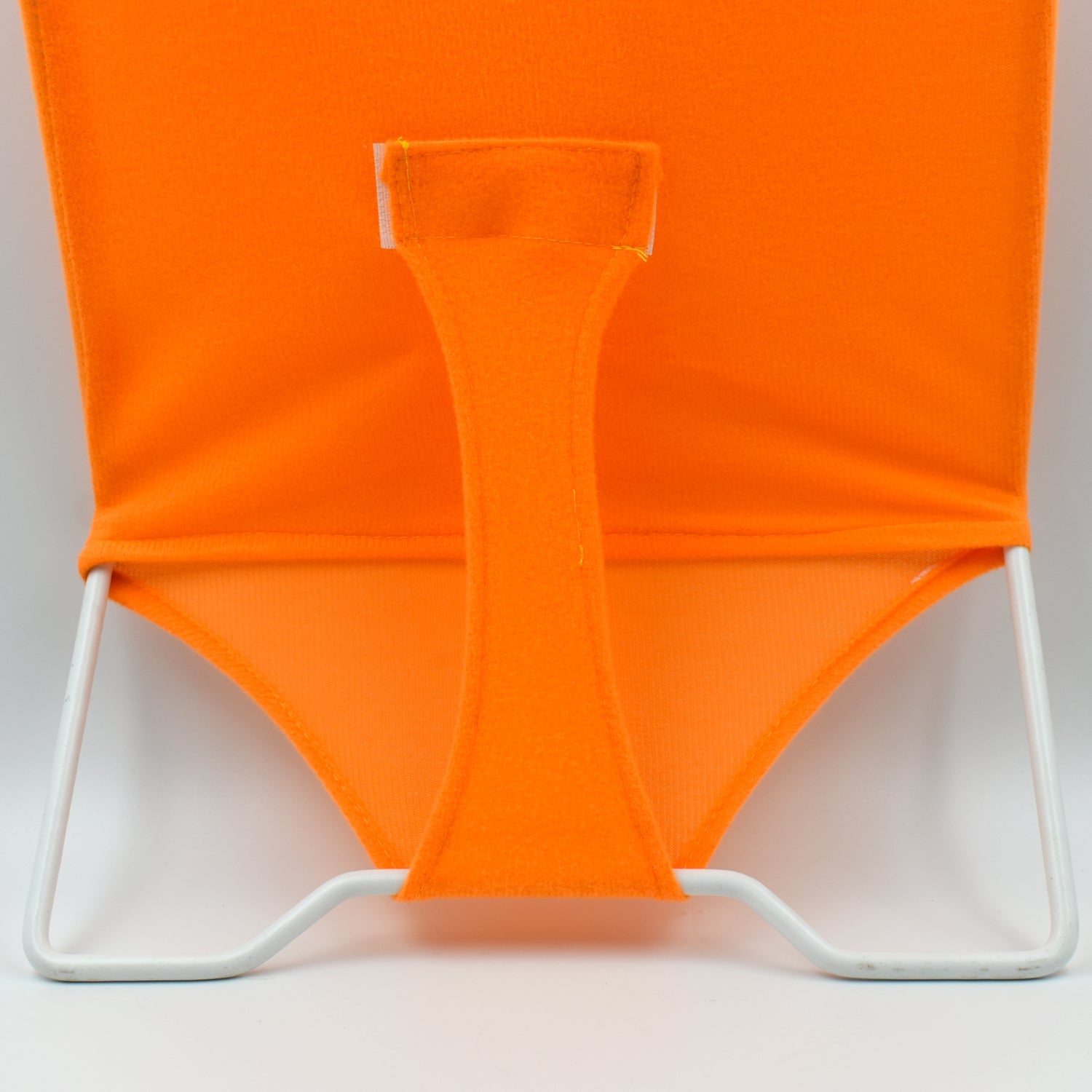 ALVENZA Baby Bath Seat – Portable & Safe for Infants | Mist & Relax