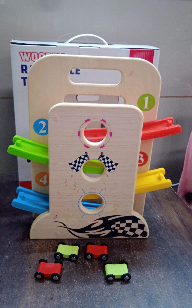 ALVENZA Wooden Ramp Racer – 4 Cars & Handle for Kids | Action Legion