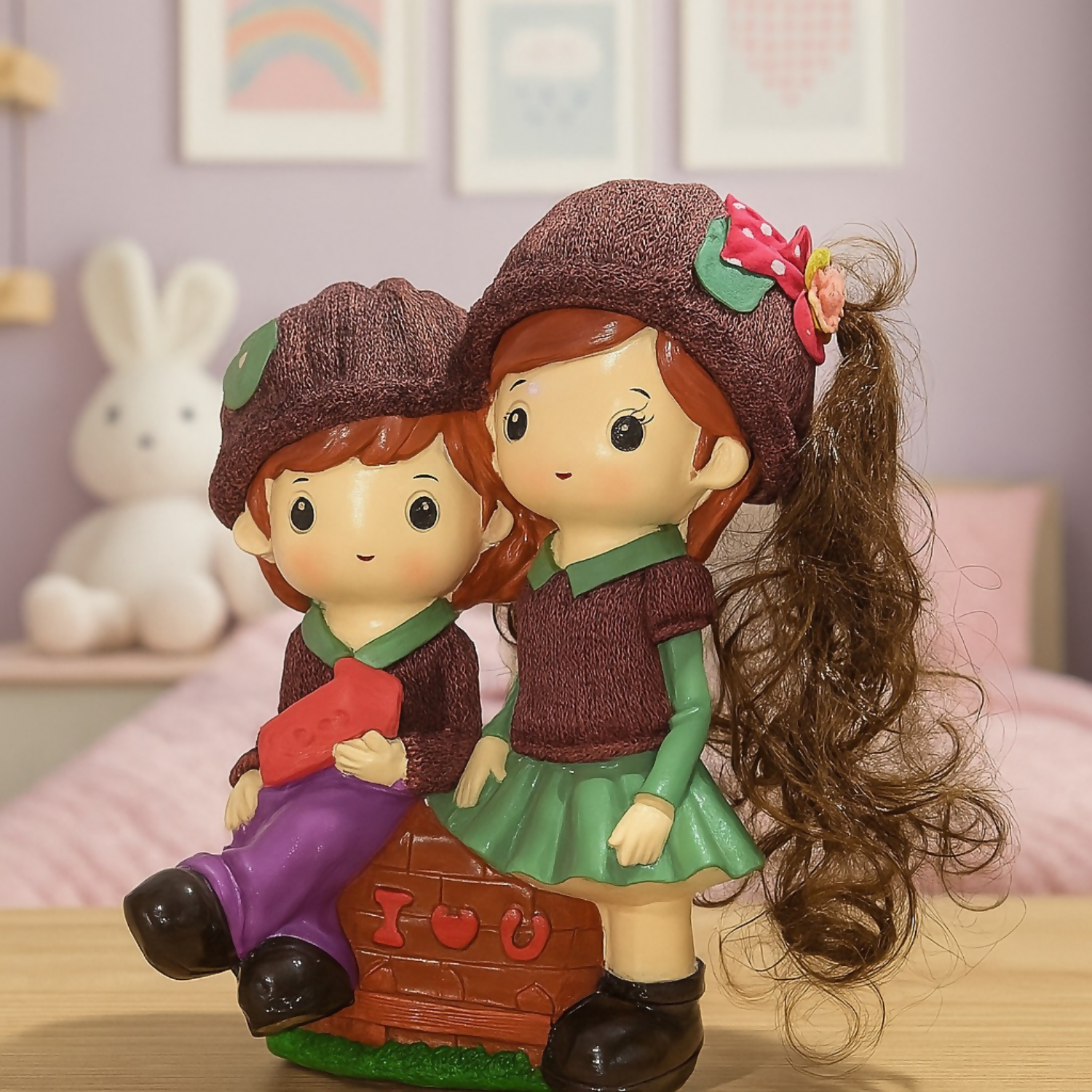 ALVENZA Couple Showpiece Figurine – Cute Love Statue for Home Decor