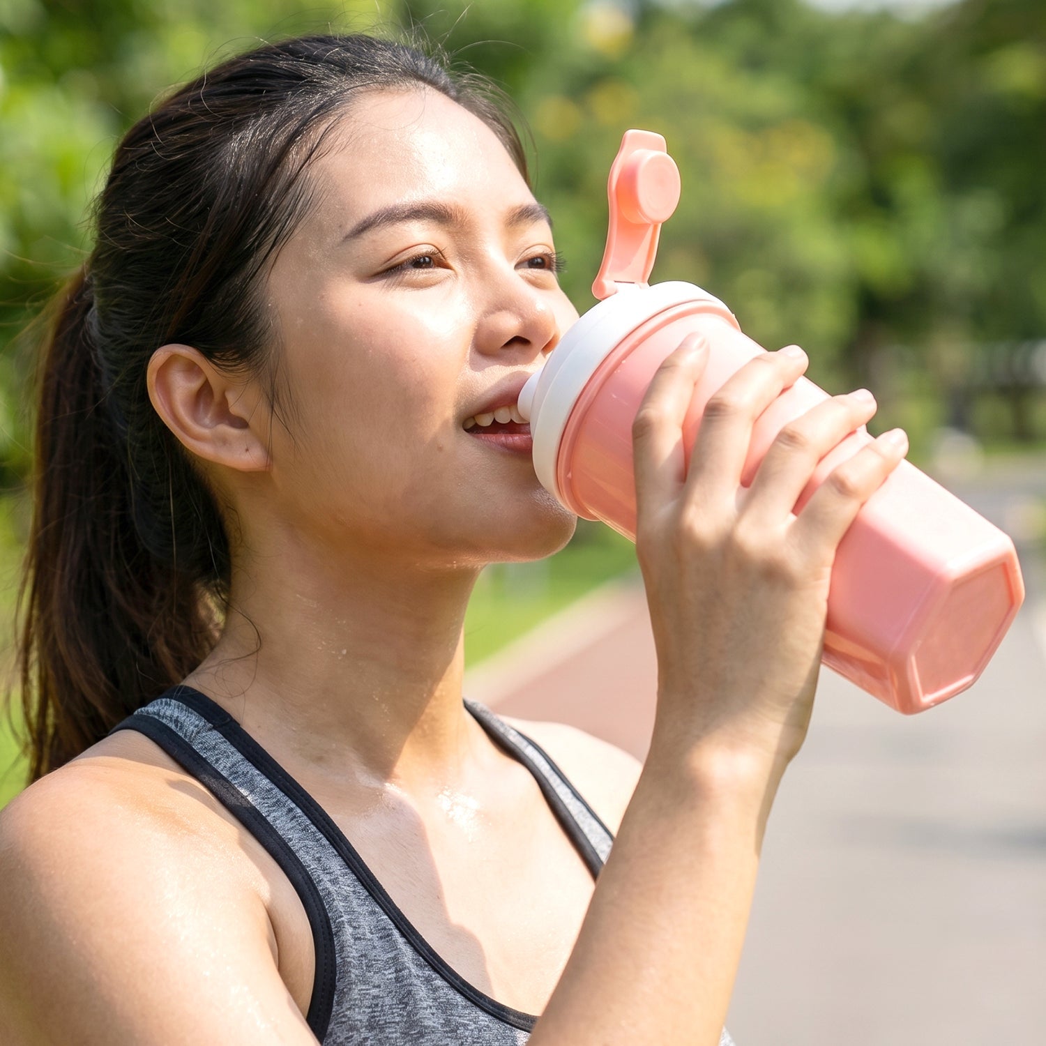 Protein Tumbler Leakproof Shake Bottle for Gym & Travel - Detail View 7