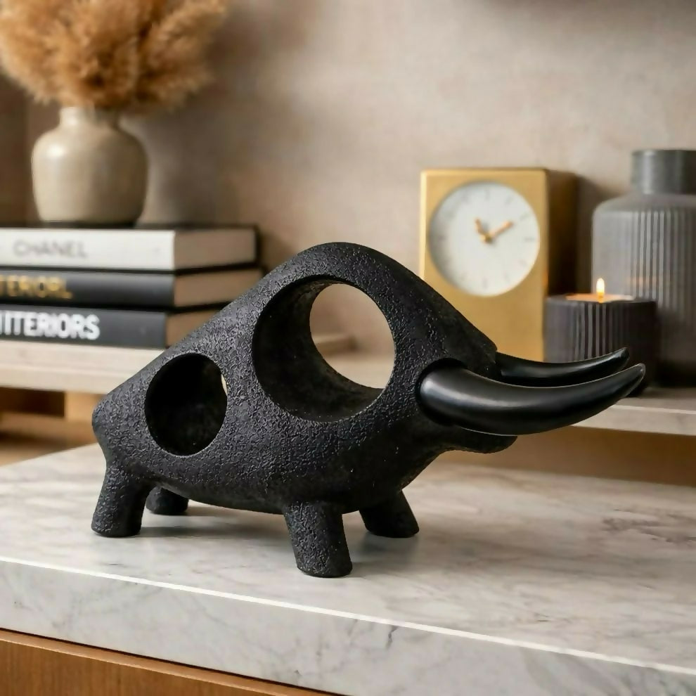ALVENZA Modern Bull Sculpture – Unique Contemporary Home Decor