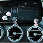 ALVENZA Cute Couple Car Dashboard Figurine – Romantic Mini Showpiece for Car & Home