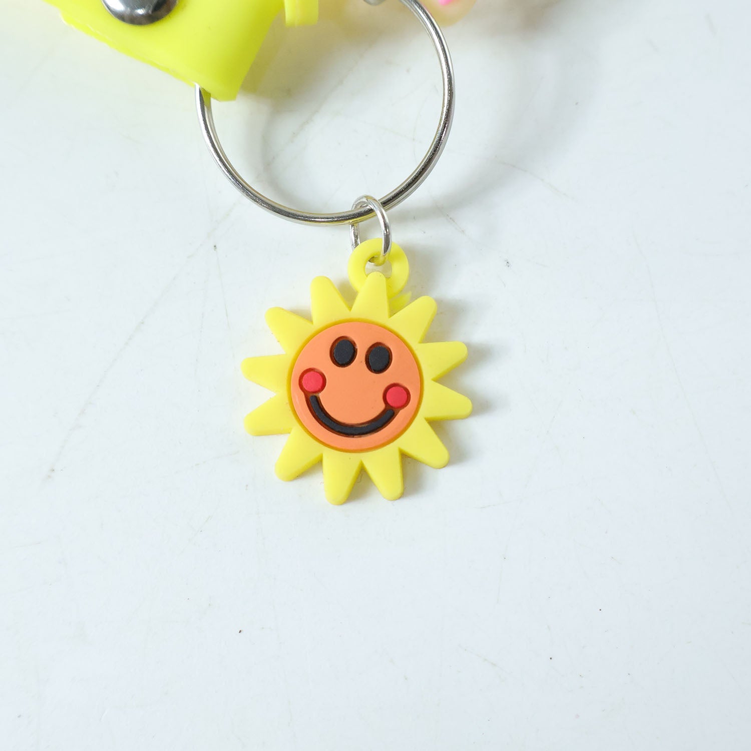 ALVENZA Cartoon Bunny Silicone Keychain – Soft & Durable Bag Charm