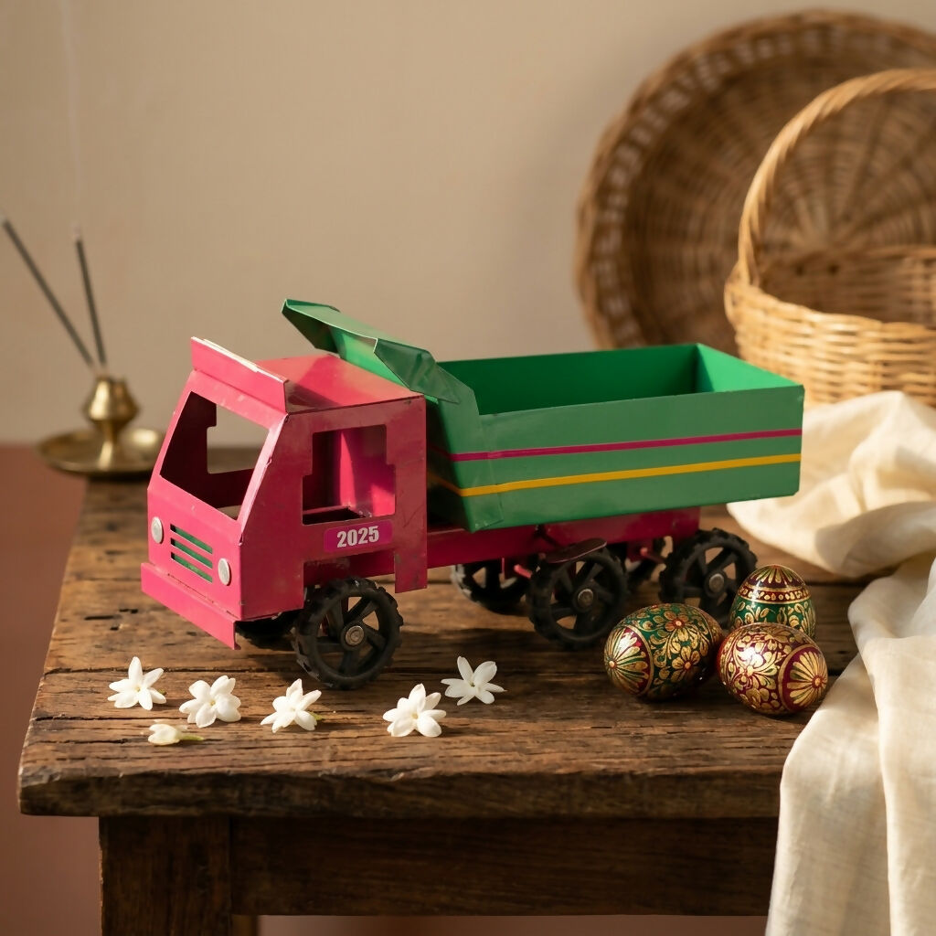 ALVENZA Kids Mini Truck Toy – Durable Construction & Moving Wheels