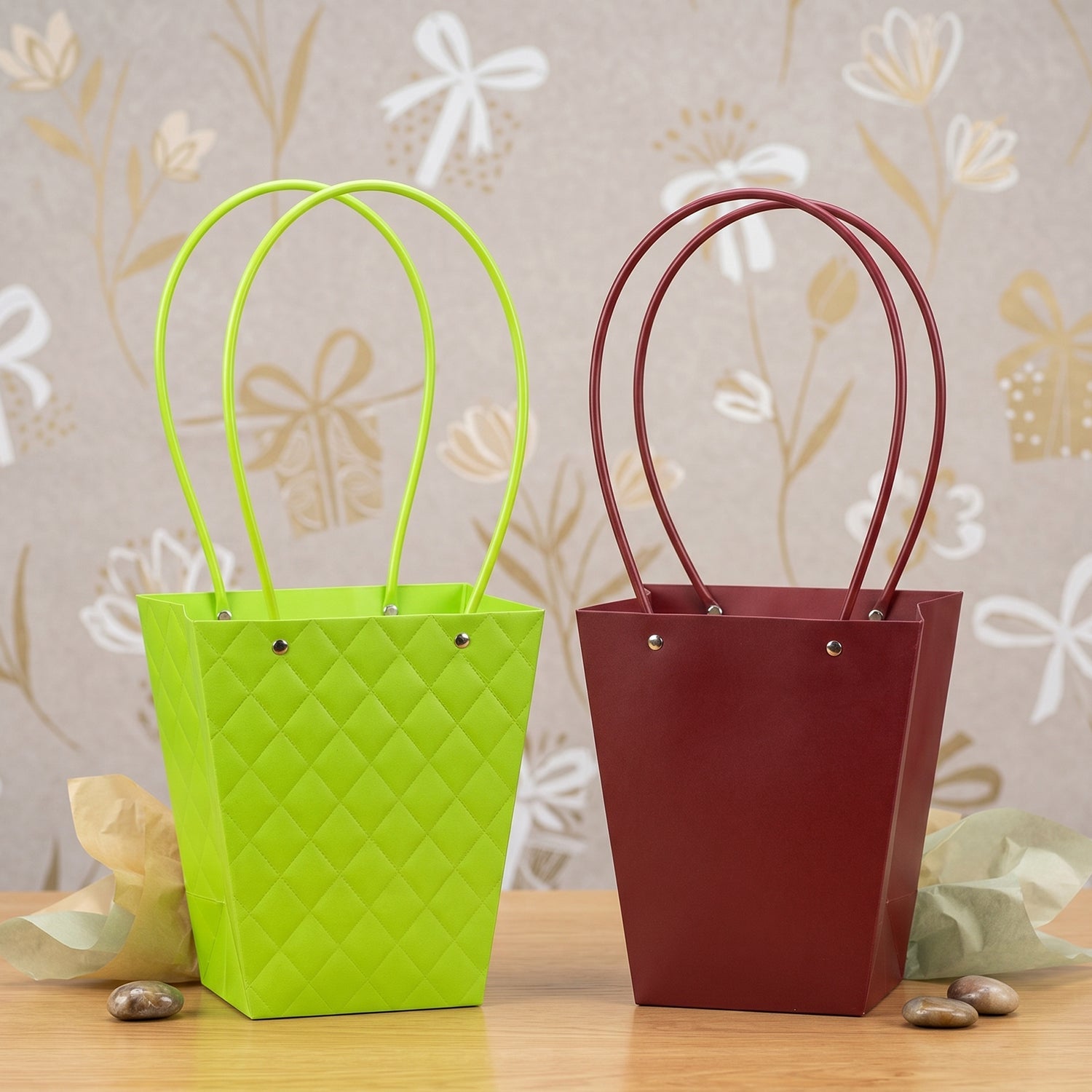 Flower Packaging Bag Reusable Waterproof Gift Carrier for Bouquets - Back View