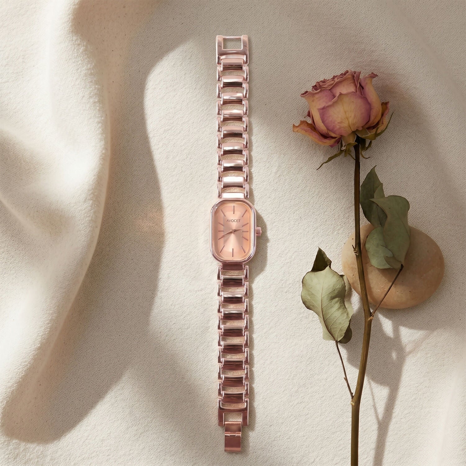 Elegant Rose Gold Women's Watch – Rectangular Dial & Premium Metal Strap