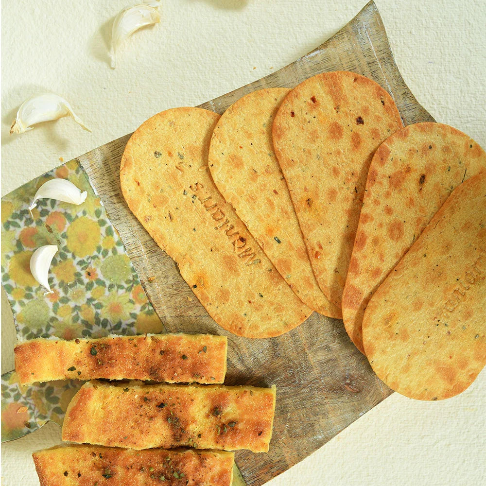 Ginger Chilli Khakhra Crispy Wheat Chips 58g | Maniarr's - Front View