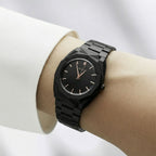 Luxury Matte Black Analog Watch – Elegant Geometric Dial & Metal Strap