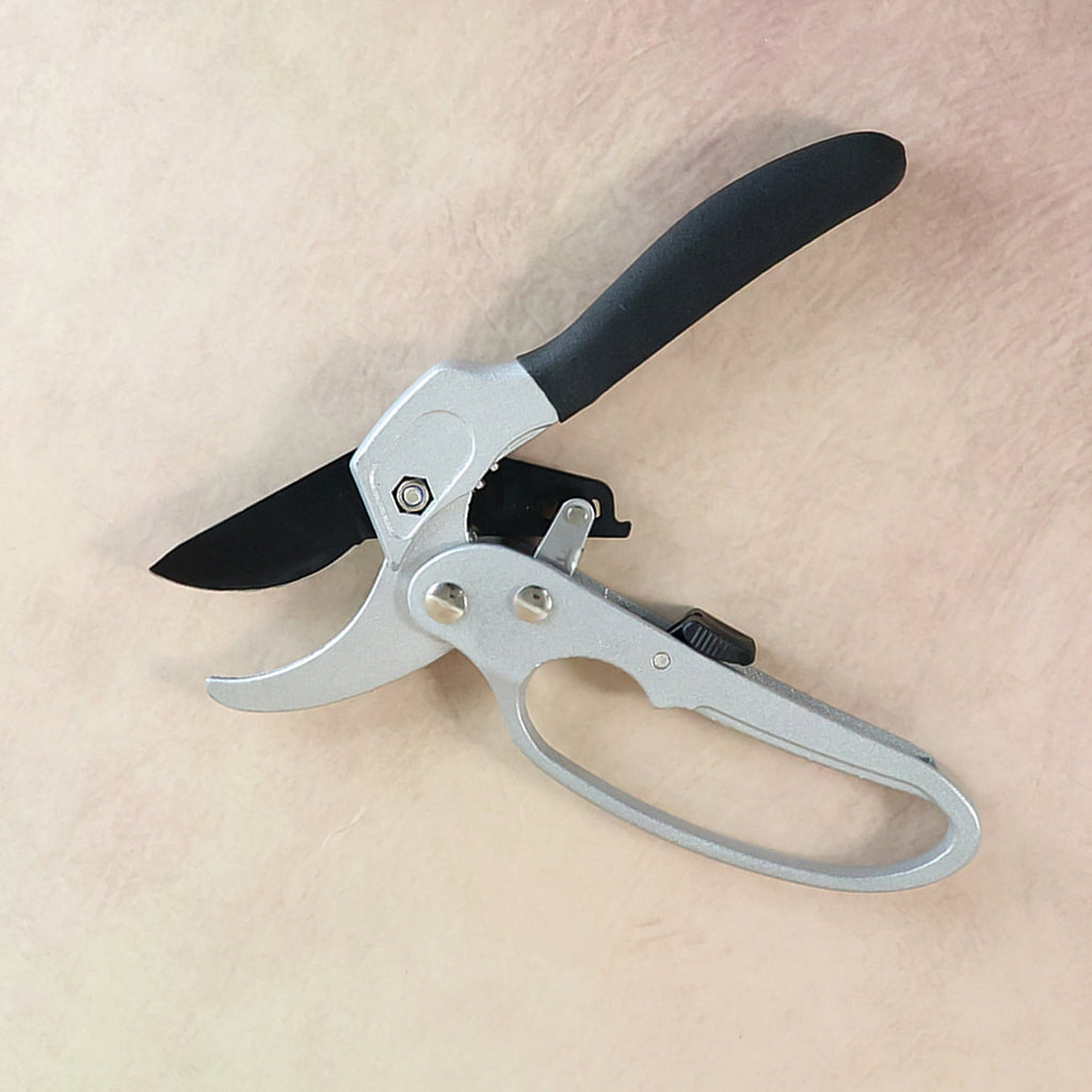 Gardening Pruning Shears Ergonomic, Sharp SK-5 Blades - Detail View 6