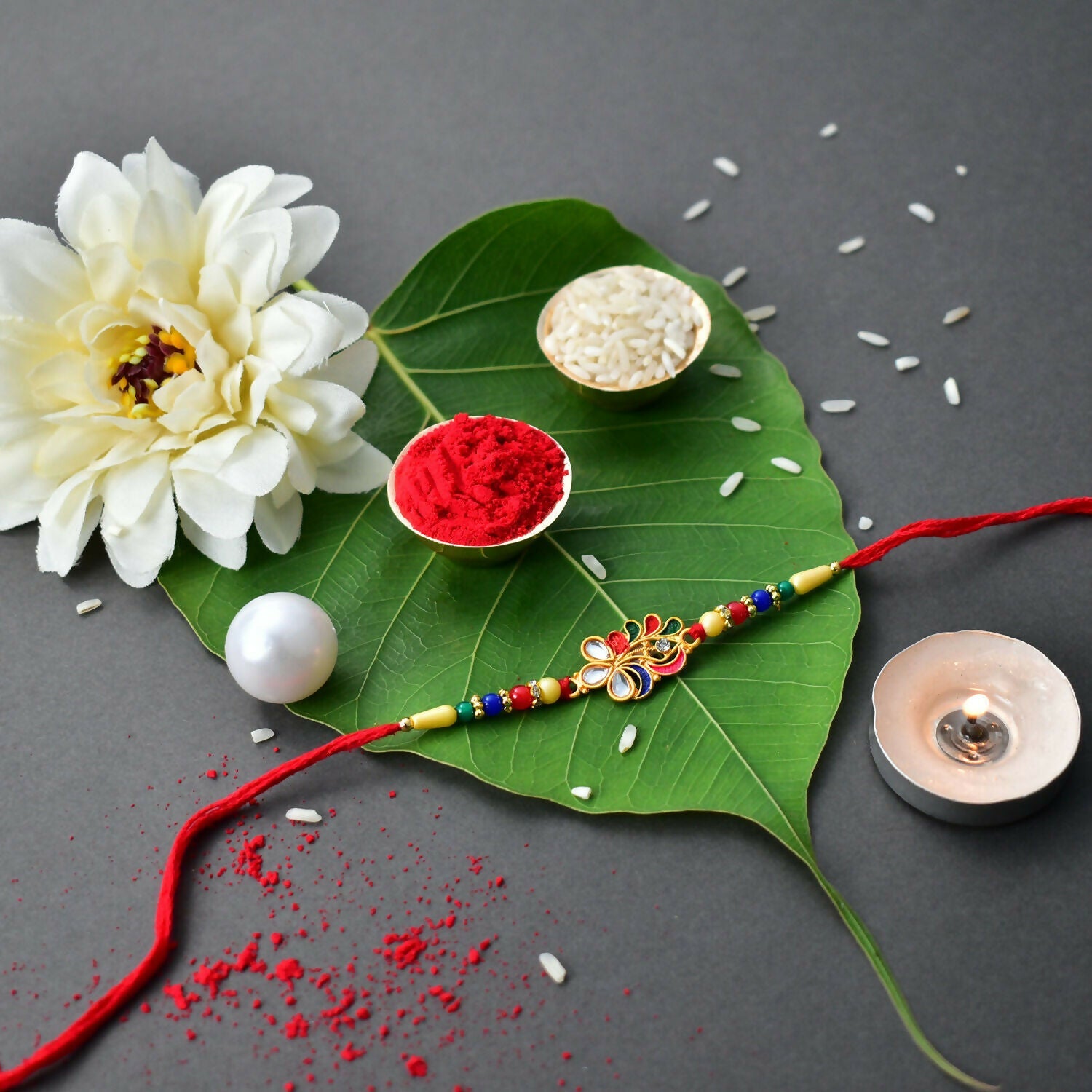 ALVENZA Peacock Feather Rakhi - Elegant Multicolor Beads for Brother