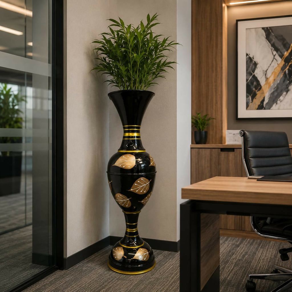 ALVENZA 24-Inch Metal Floor Vase – Elegant Gold Leaf Design for Home Decor