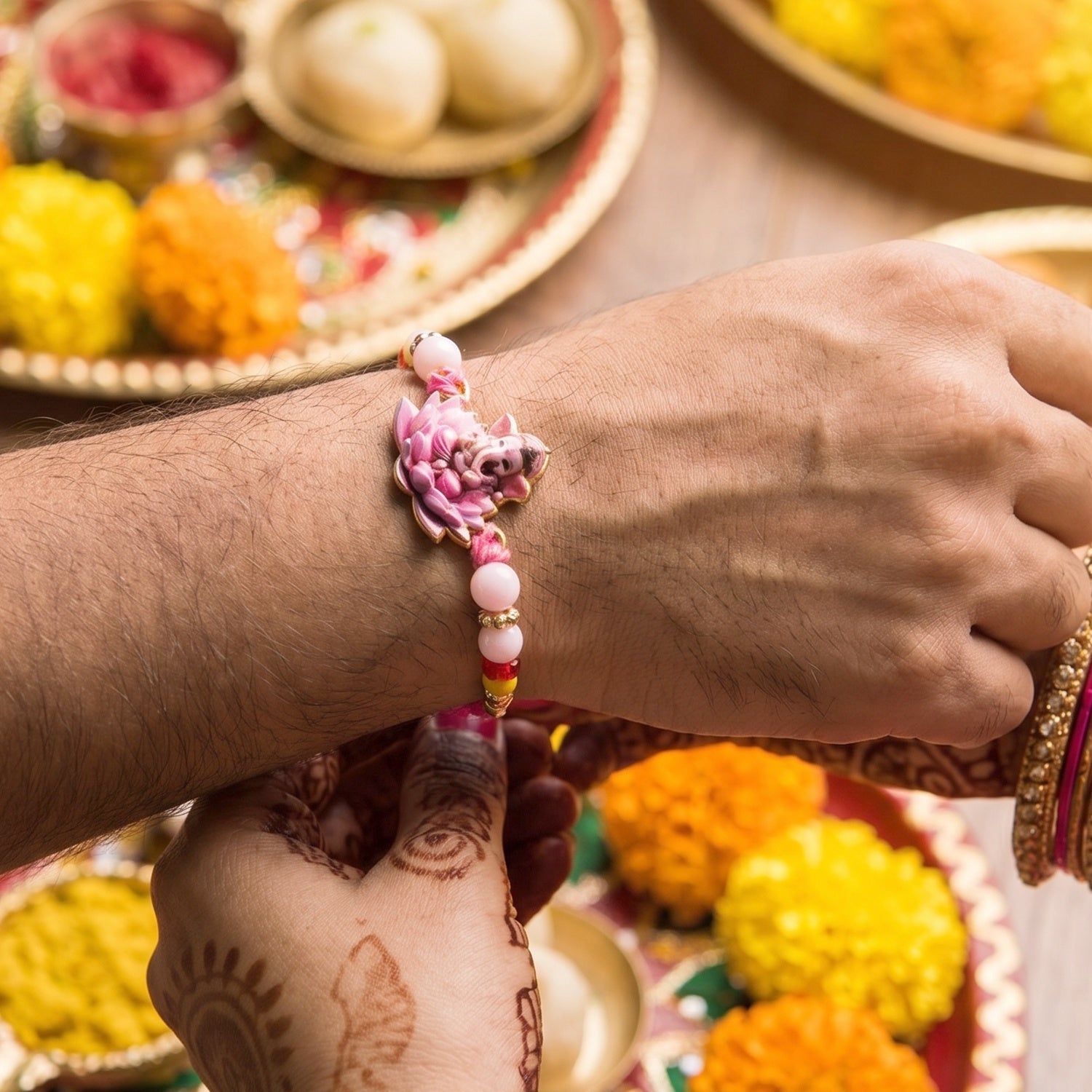 ALVENZA Lord Ganesha Rakhi – Divine Blessings & Elegant Design