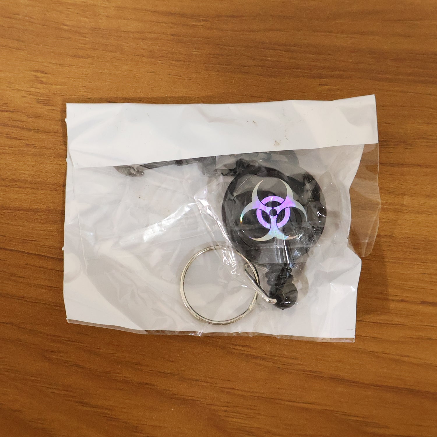 ALVENZA Retractable Keychain – Durable Anti-Lost with Clip | Velvet Wheels