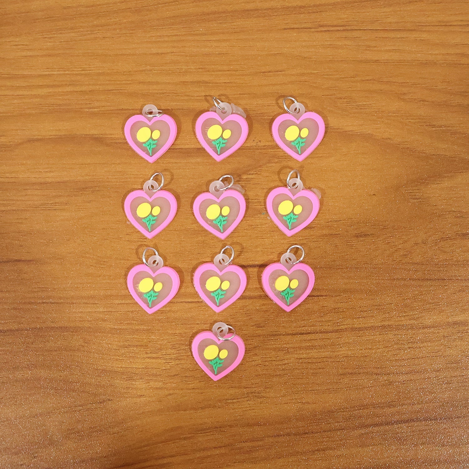 ALVENZA Cute Heart & Flower Bag Charm Set – Versatile & Stylish