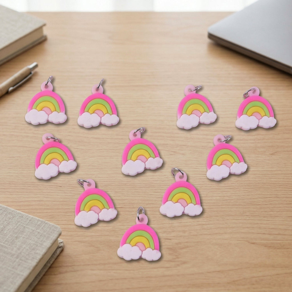 ALVENZA Rainbow Cloud Keychain – Vibrant and Durable Accessory Set
