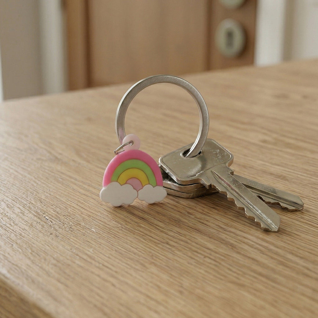 ALVENZA Rainbow Cloud Keychain – Vibrant and Durable Accessory Set