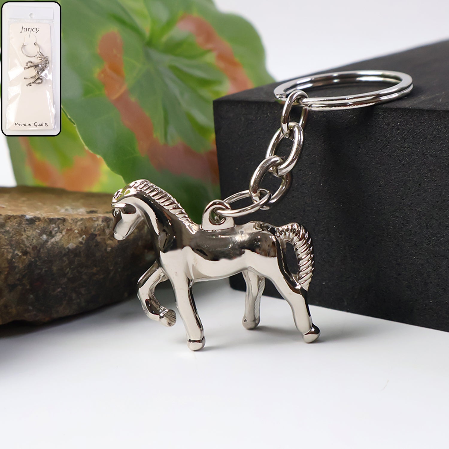 ALVENZA Metallic Horse Keychain – Durable Polished Chrome Accessory