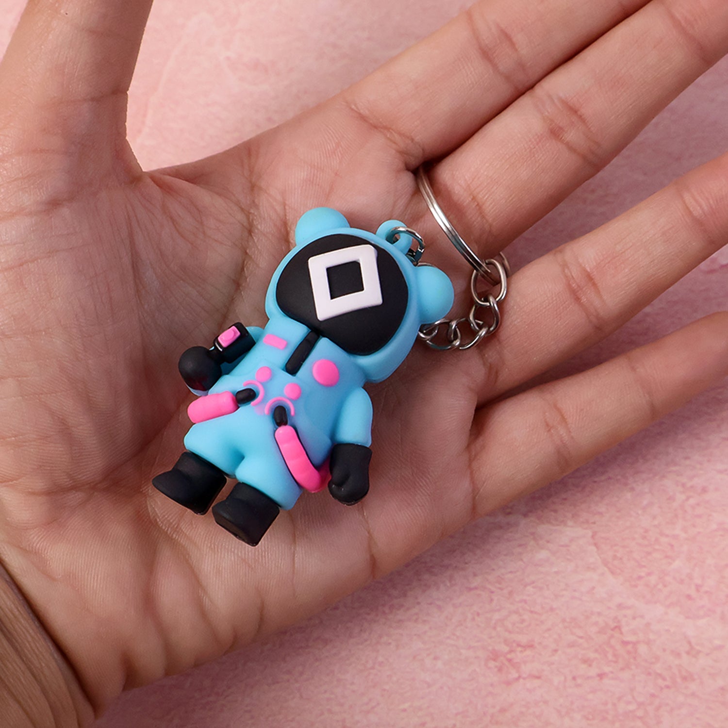 ALVENZA Cute Silicone Keychain – Vibrant, Durable & Fun Accessory