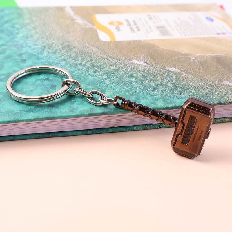 ALVENZA Hammer Shape Keychain – Stylish Mini Metal Design