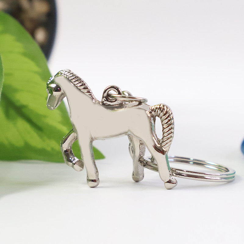ALVENZA Horse Shape Keychain – Elegant Metallic Shine Accessory