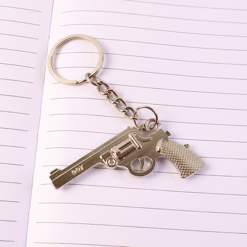 ALVENZA Gun Shape Keychain – Durable Metal Accessory for Stylish Key Organisation