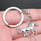 ALVENZA Metallic Horse Keychain – Durable Polished Chrome Accessory