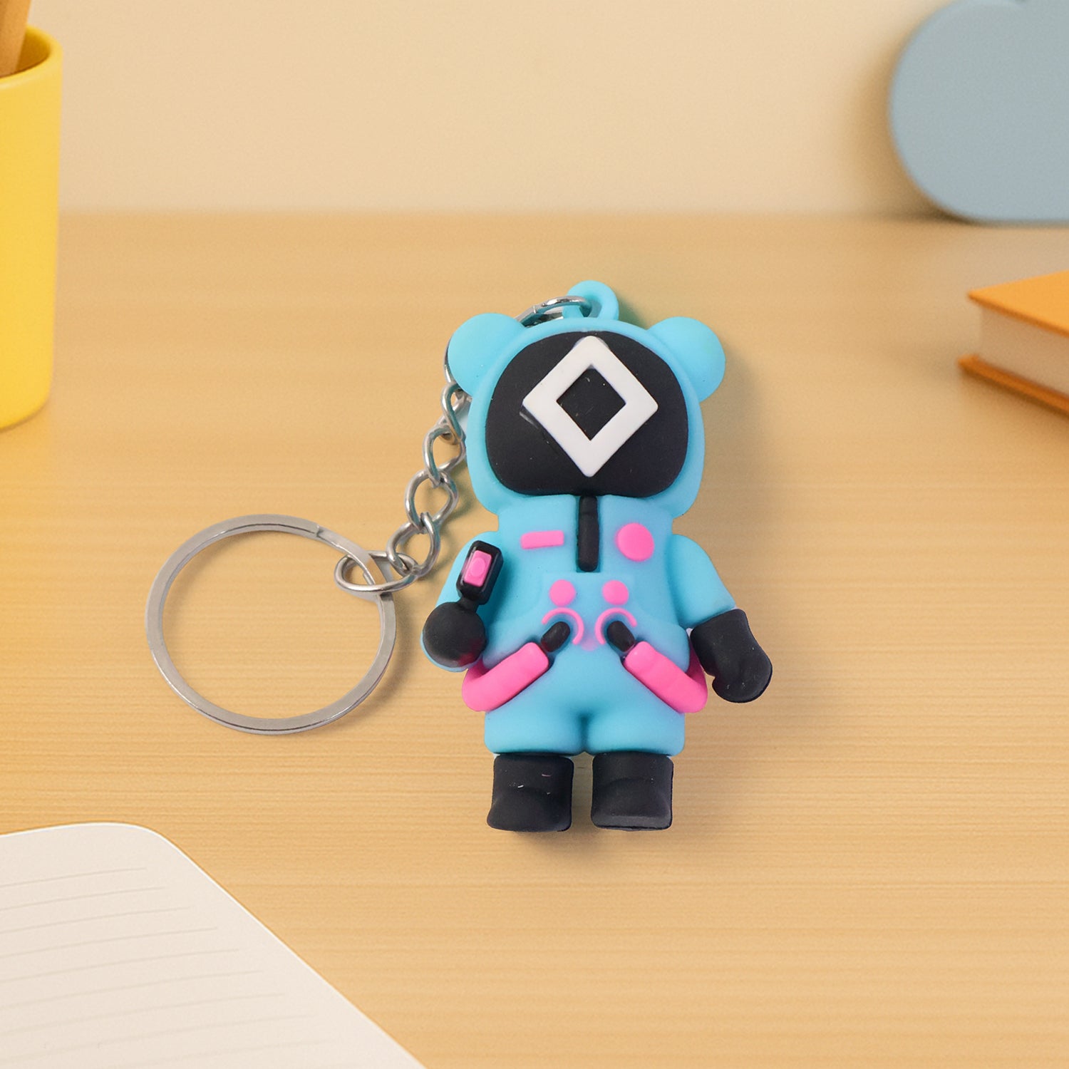 ALVENZA Cute Silicone Keychain – Vibrant, Durable & Fun Accessory