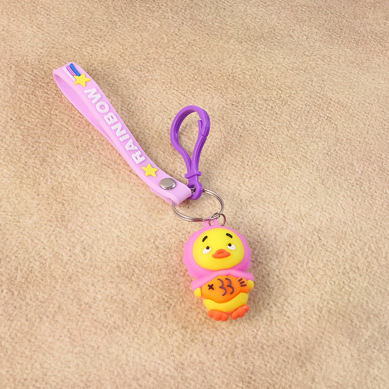 ALVENZA Cartoon Duck Keychain – Cute Rainbow Strap Accessory
