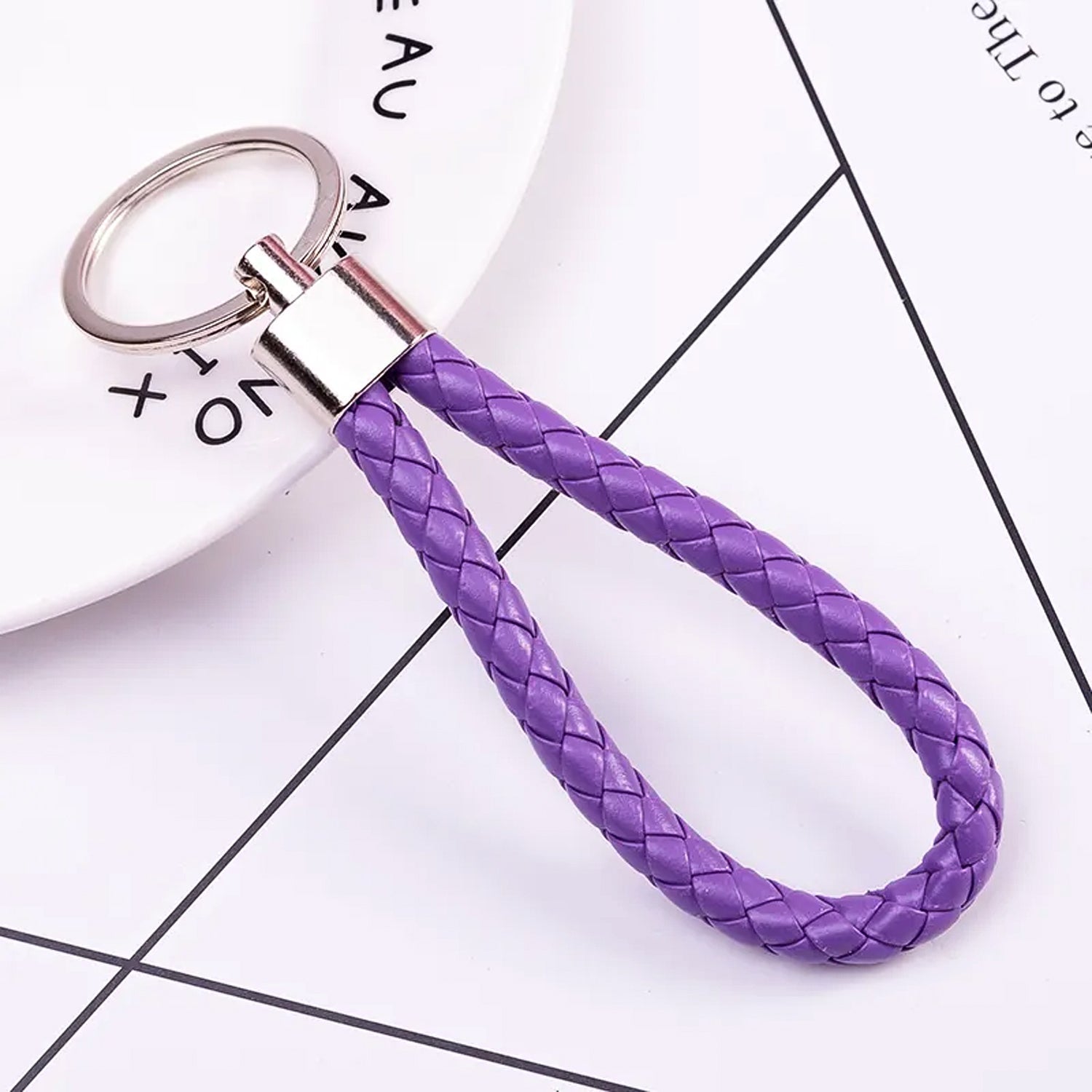 ALVENZA Braided Loop Keychain Set – 4-Piece Stylish Key Organizer for Daily Use