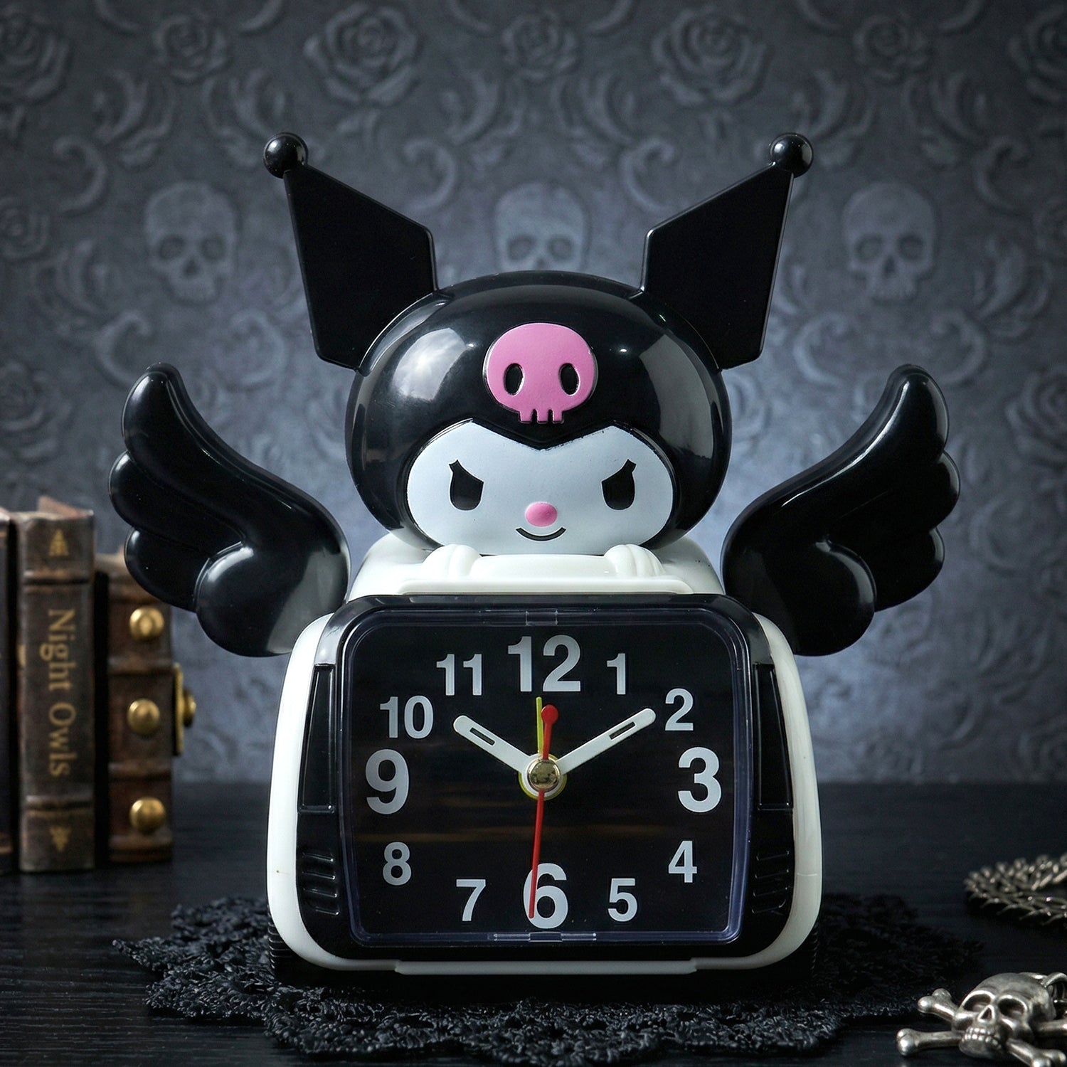 ALVENZA Kids Cartoon Alarm Clock – Fun & Bright Bedside Accessory