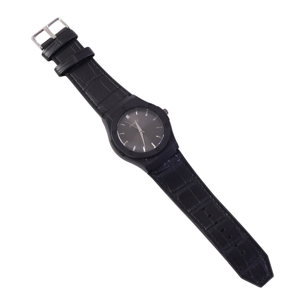Black Analog Wrist Watch – Elegant Leather Strap & Minimalist Dial