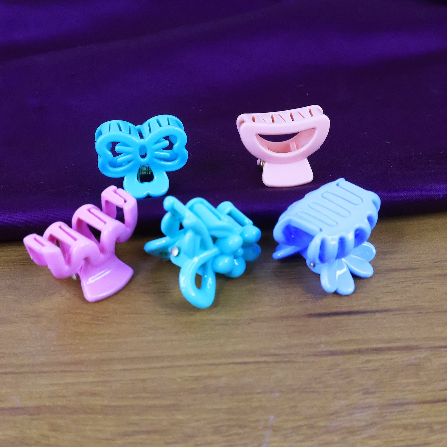 Hair Clips for Girls Colorful Mini 3-Piece Set | Calm & Curl - Detail View 7