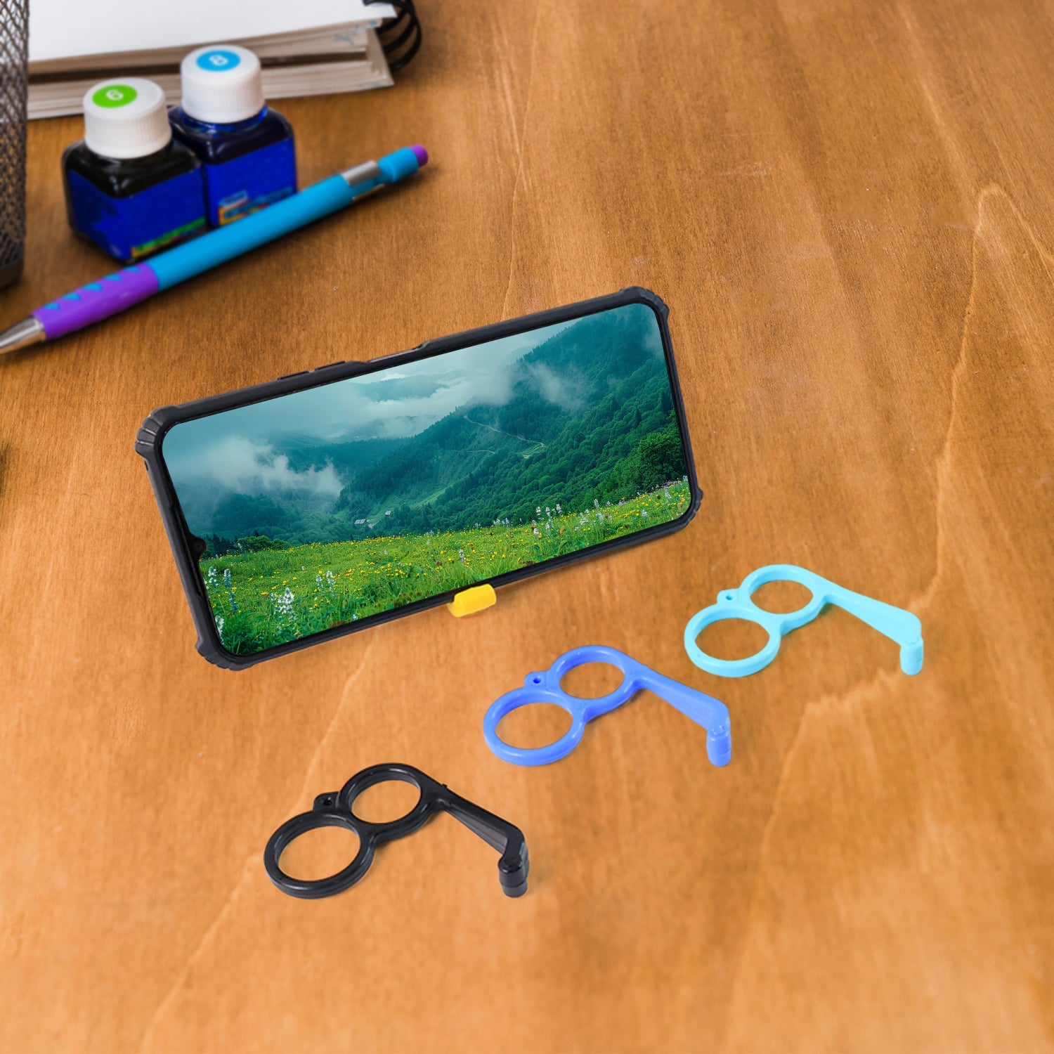 ALVENZA Hand Mobile Stand – Compact Plastic Phone Holder in Mix Colors