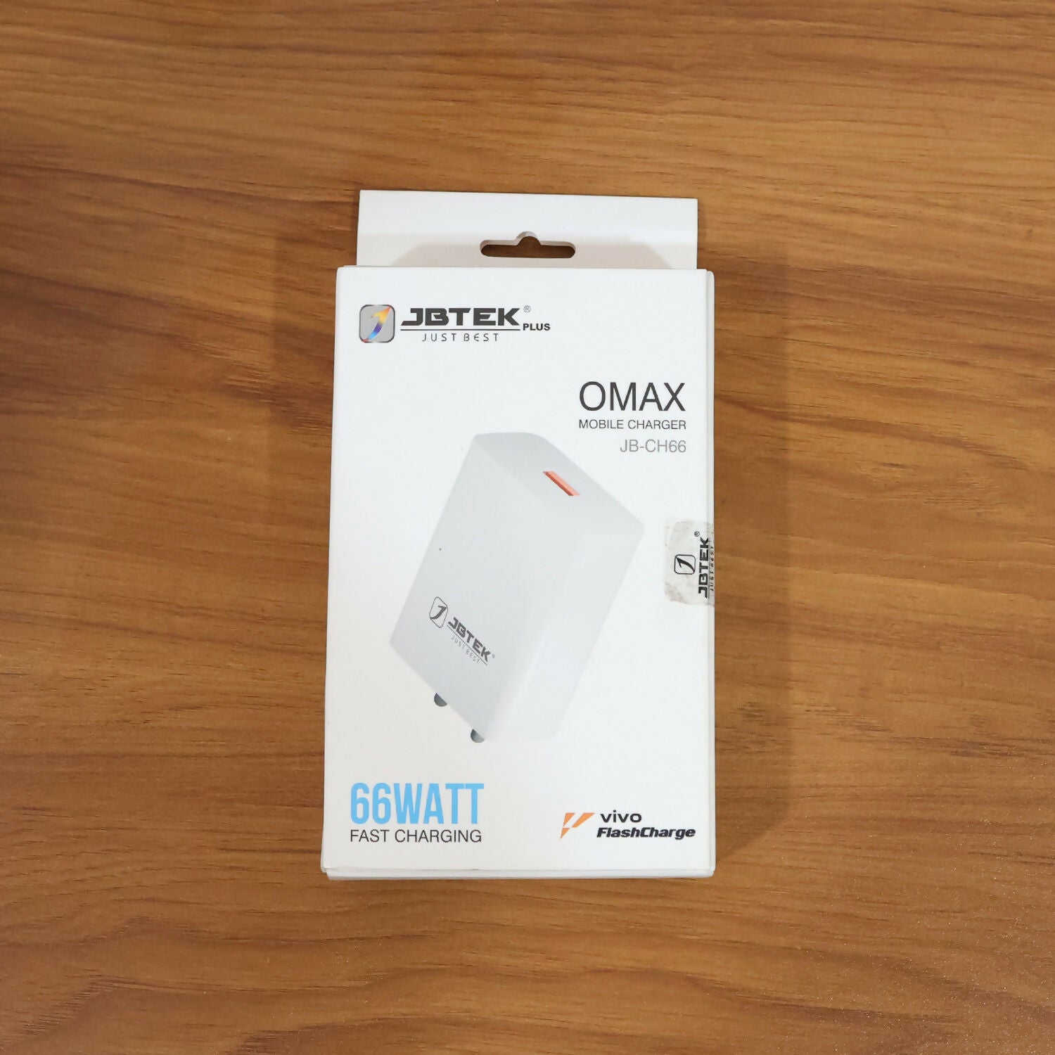 ALVENZA 66W USB Fast Charging Adapter – Compact & Reliable Power