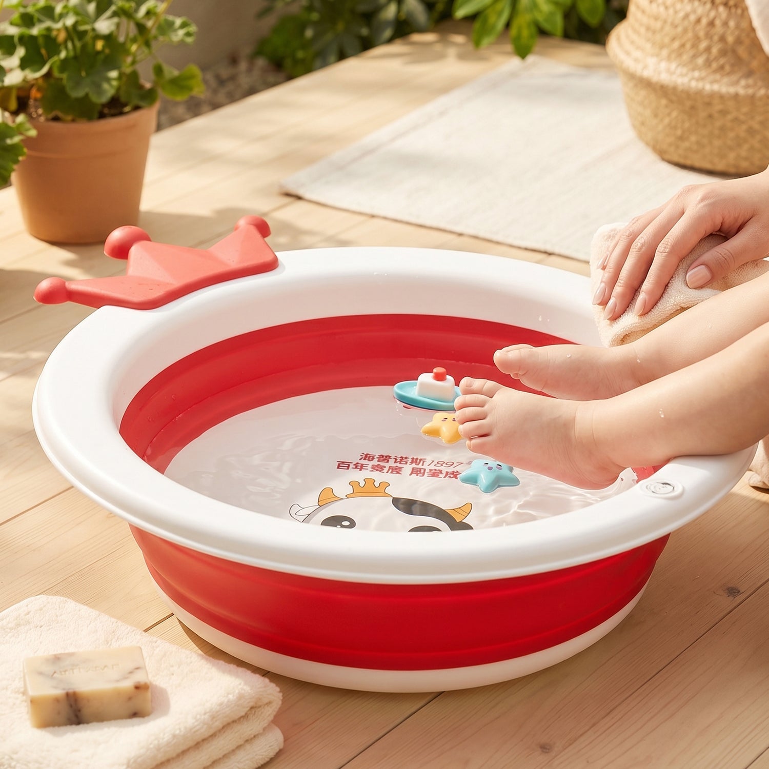 Foldable Baby Bathtub Non-Slip, Portable & Safe for Infants