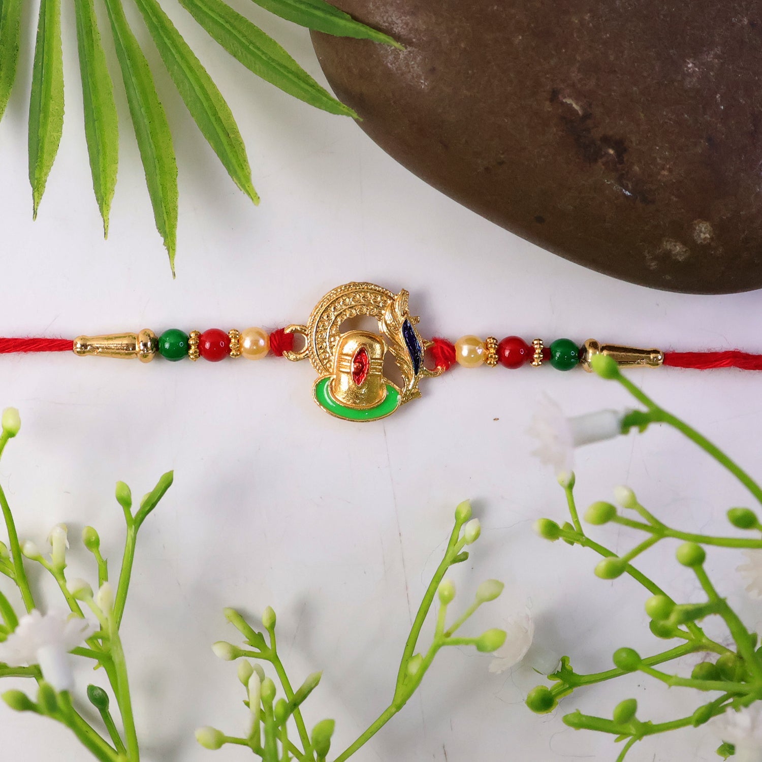 ALVENZA Ganesha Rakhi – Traditional Beaded Design for Raksha Bandhan