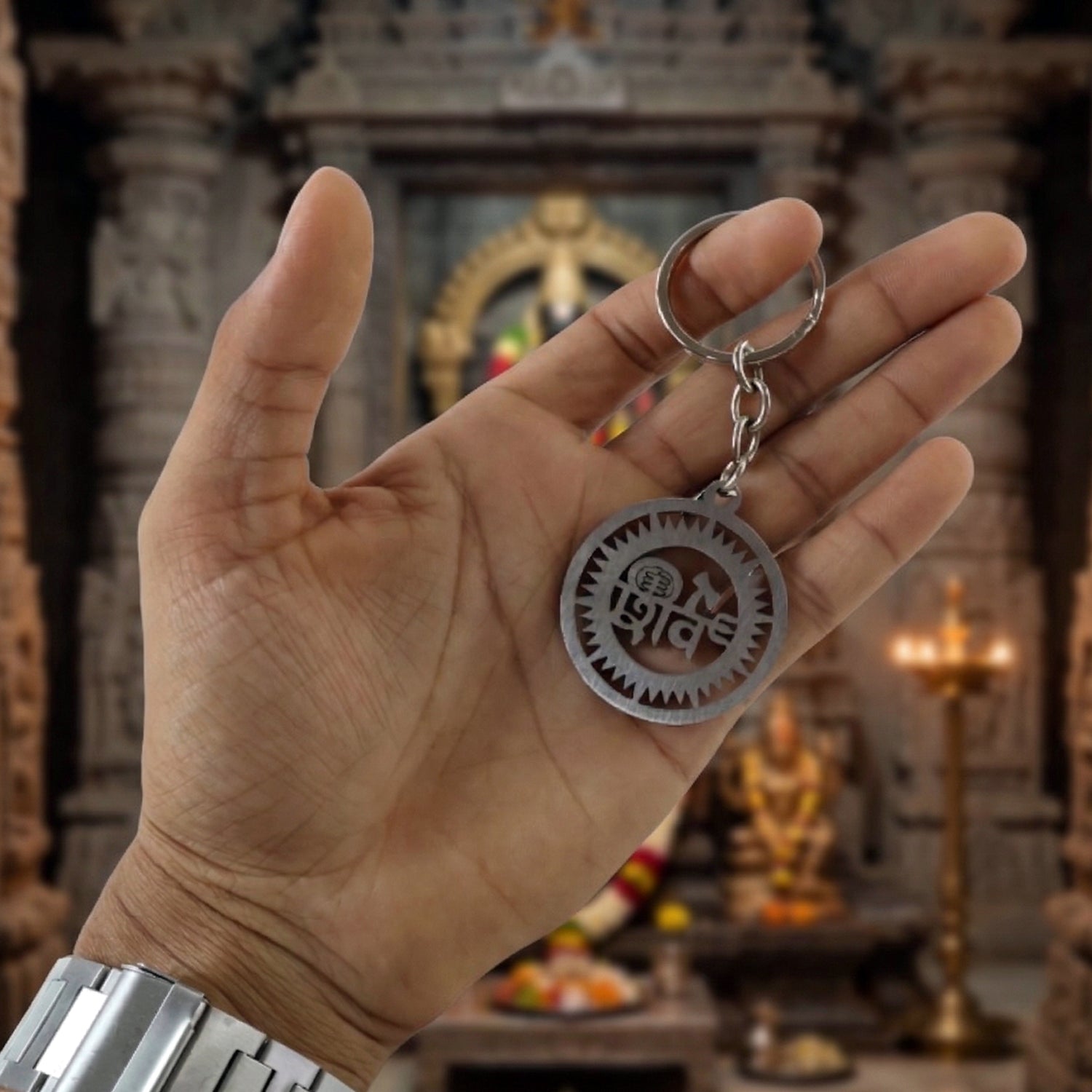ALVENZA Shiv Keychain – Durable Metal Religious Accessory for Daily Use