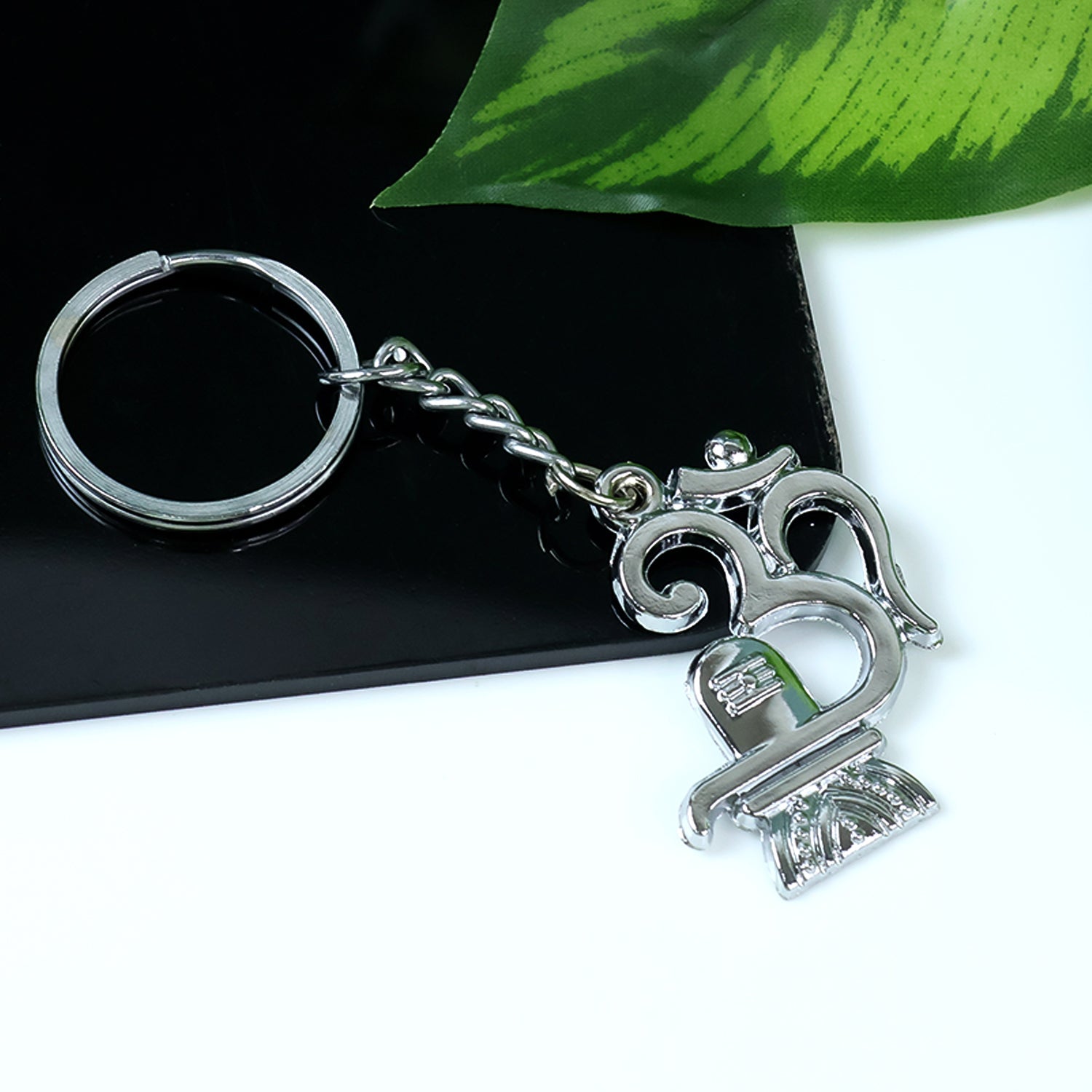 ALVENZA Shivling Trishul Metal Keychain Set – 5 Pc Durable Spiritual Keyrings