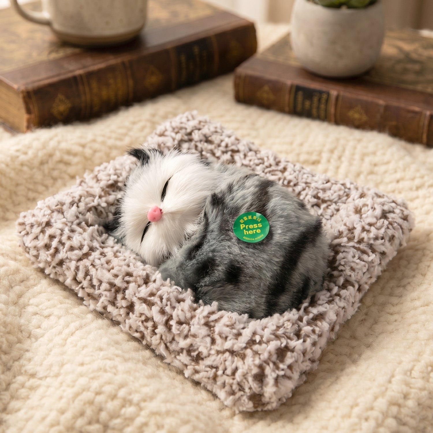 ALVENZA Cute Plush Cat Showpiece – Perfect for Car & Home Decor