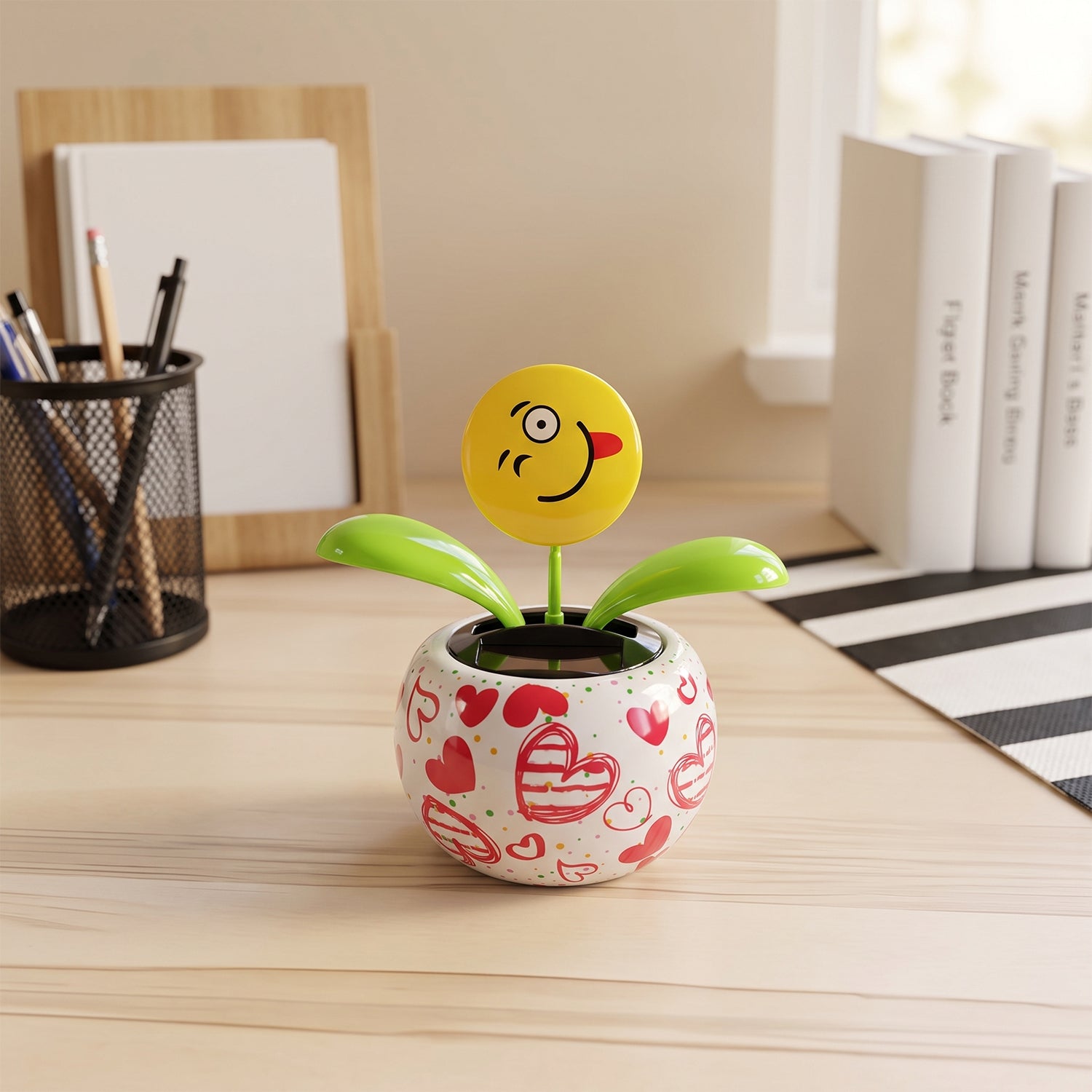 ALVENZA Solar Dancing Flower Toy with Pot for Car Dashboard and Desk Decor (1 Pc)