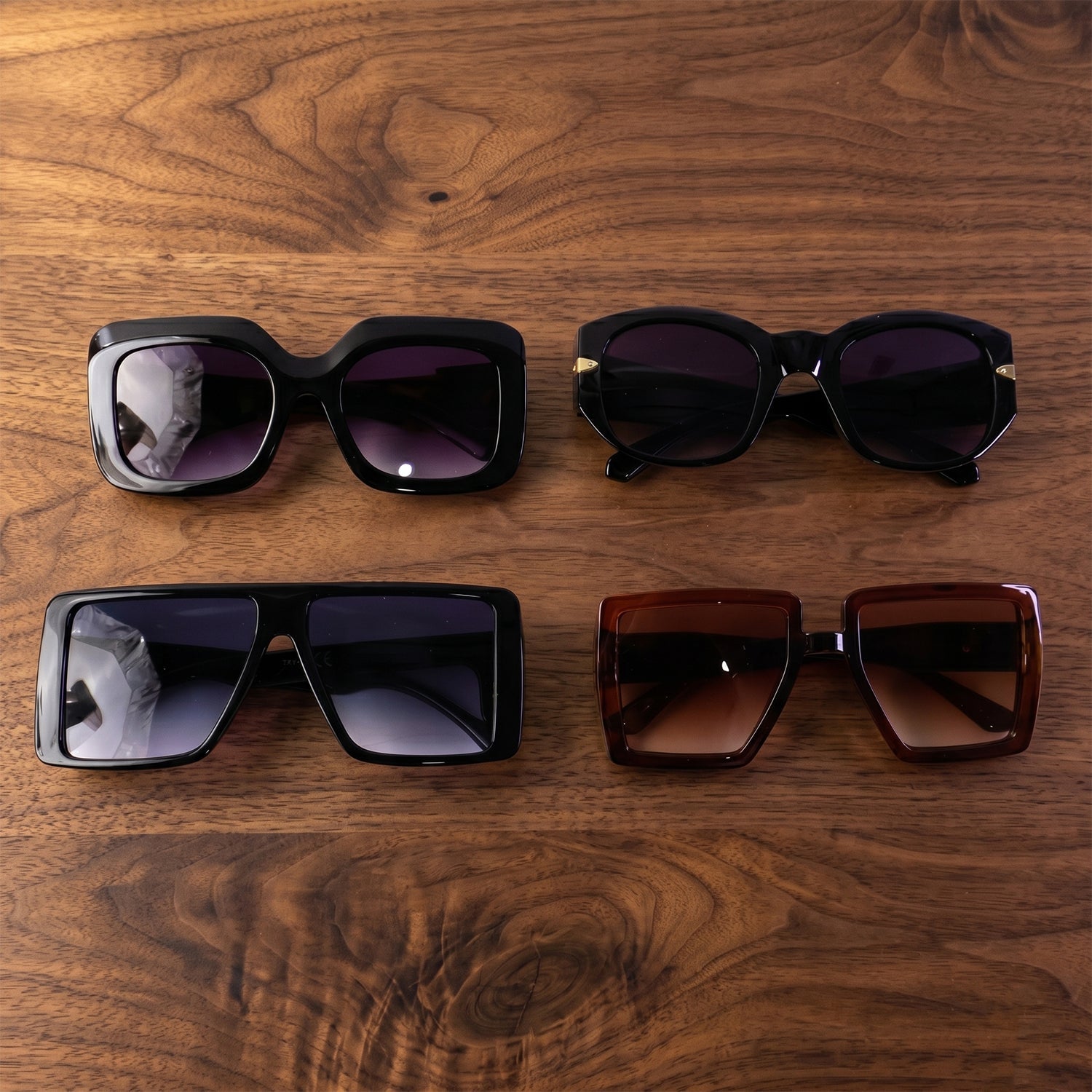 Oversized Square Sunglasses Trendy Unisex Fashion Eyewear - Detail View 7