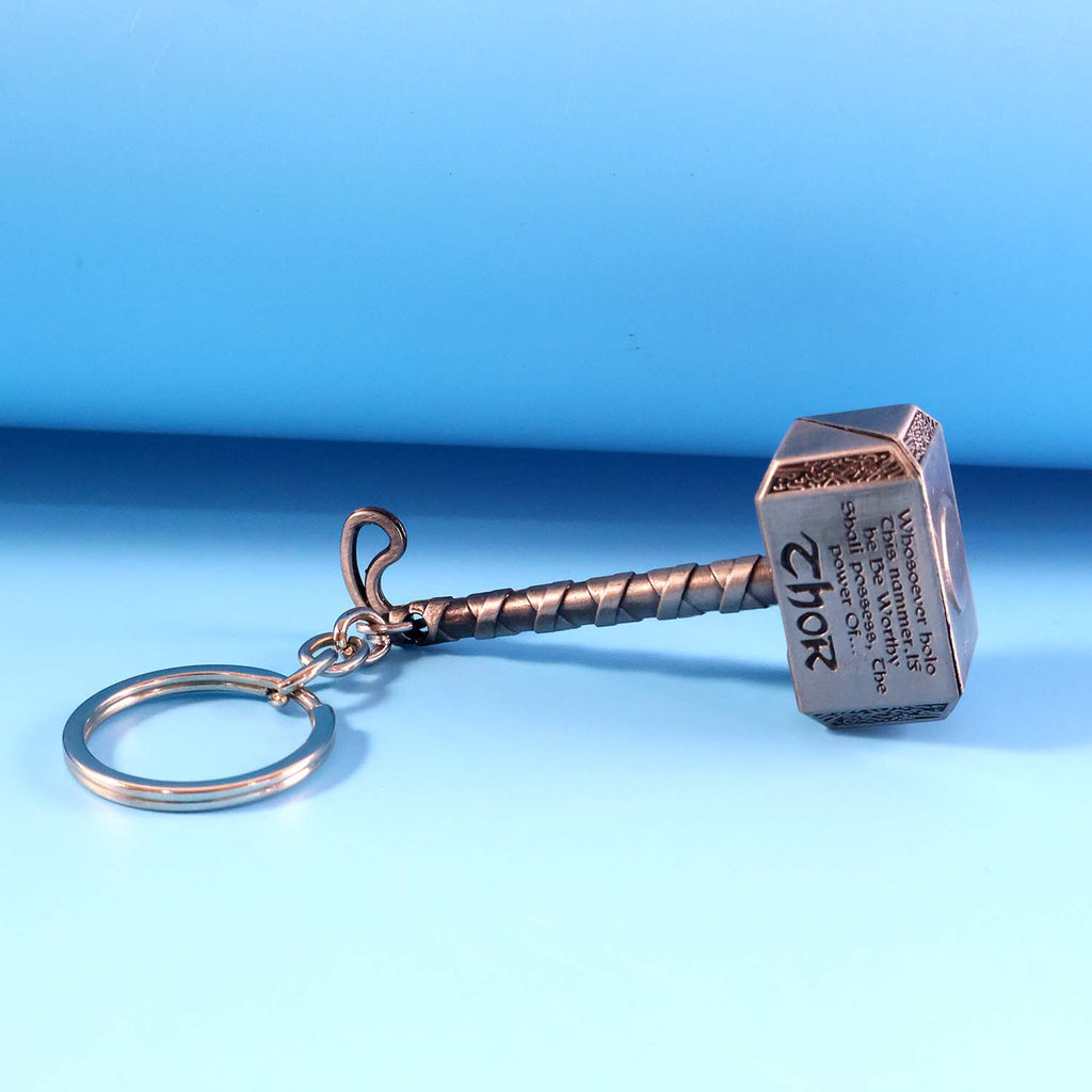 ALVENZA Metal Hammer Shape Keychain – Durable Alloy Miniature