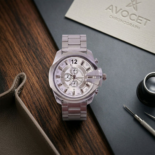 Men's Silver Analog Watch – Elegant Chronograph Design for Daily Wear
