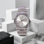 Silver Analog Wrist Watch – Elegant & Timeless Design for Men & Women