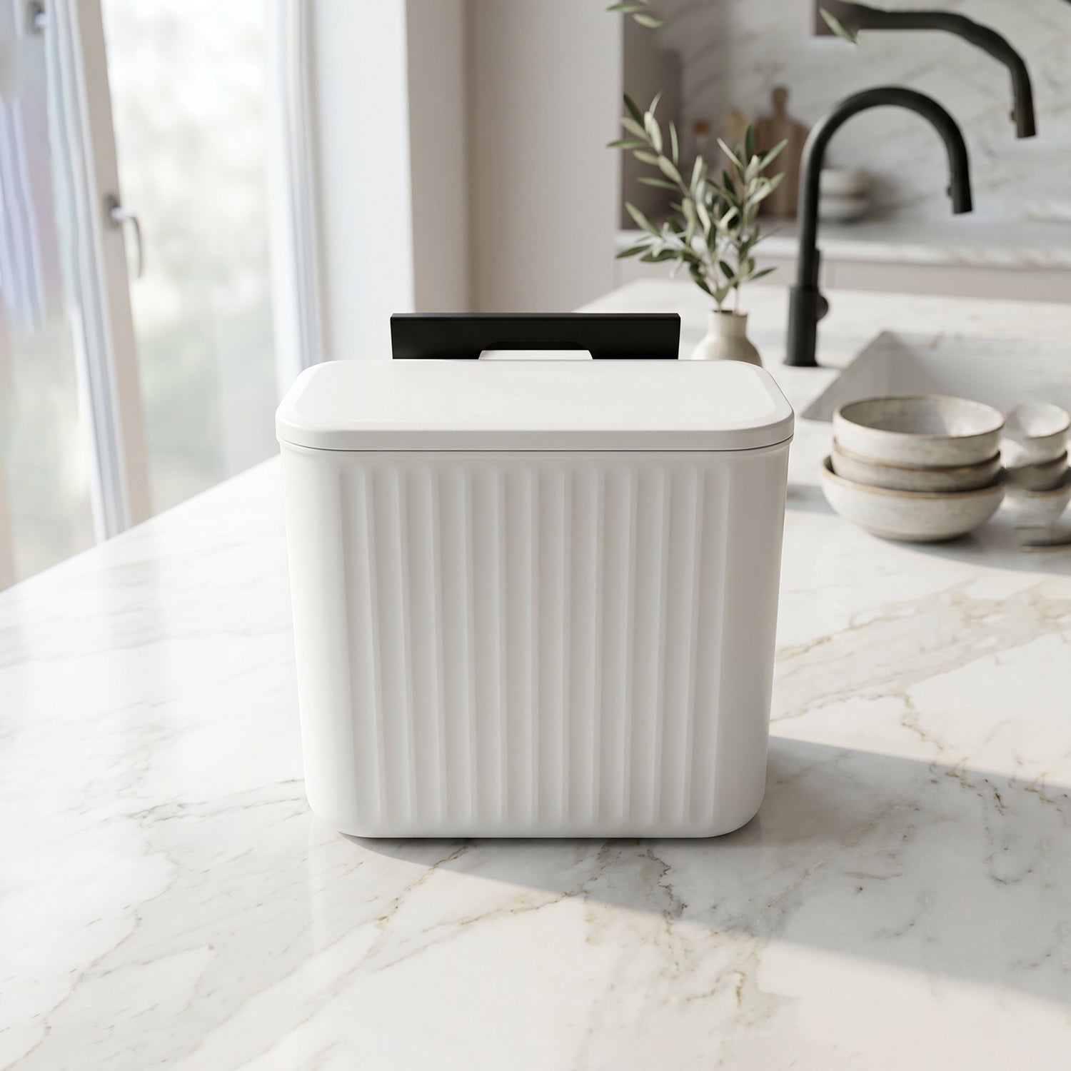 Kitchen Dustbin with Lid Compact 25x22 cm for Small Spaces - Detail View 8